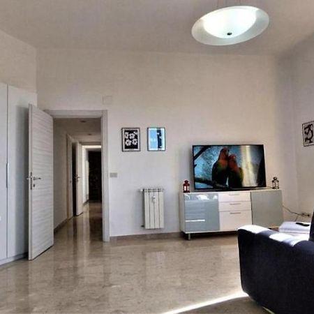 דירות רומא Casa Linda מראה חיצוני תמונה