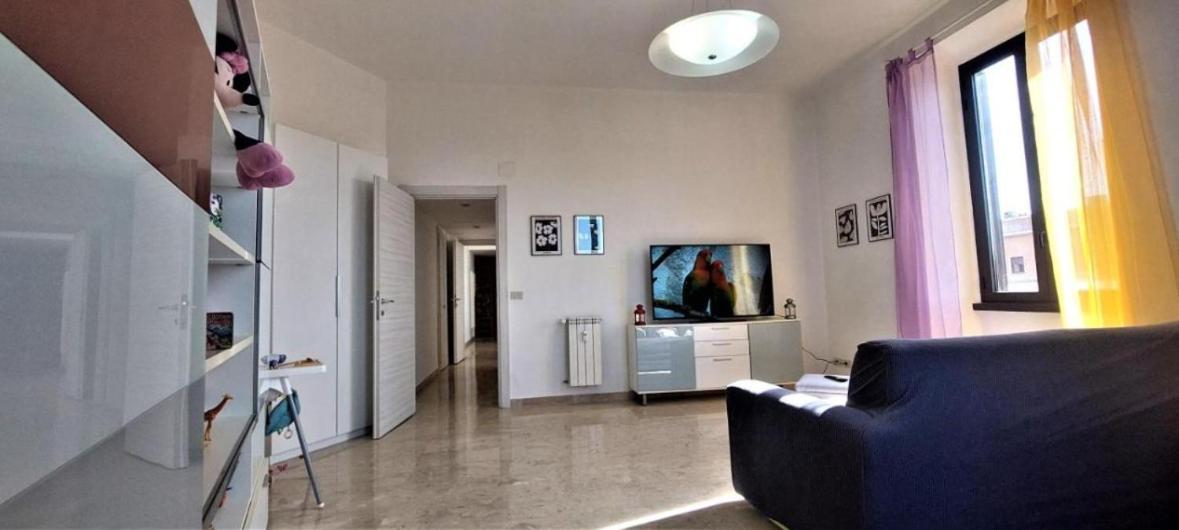 דירות רומא Casa Linda מראה חיצוני תמונה
